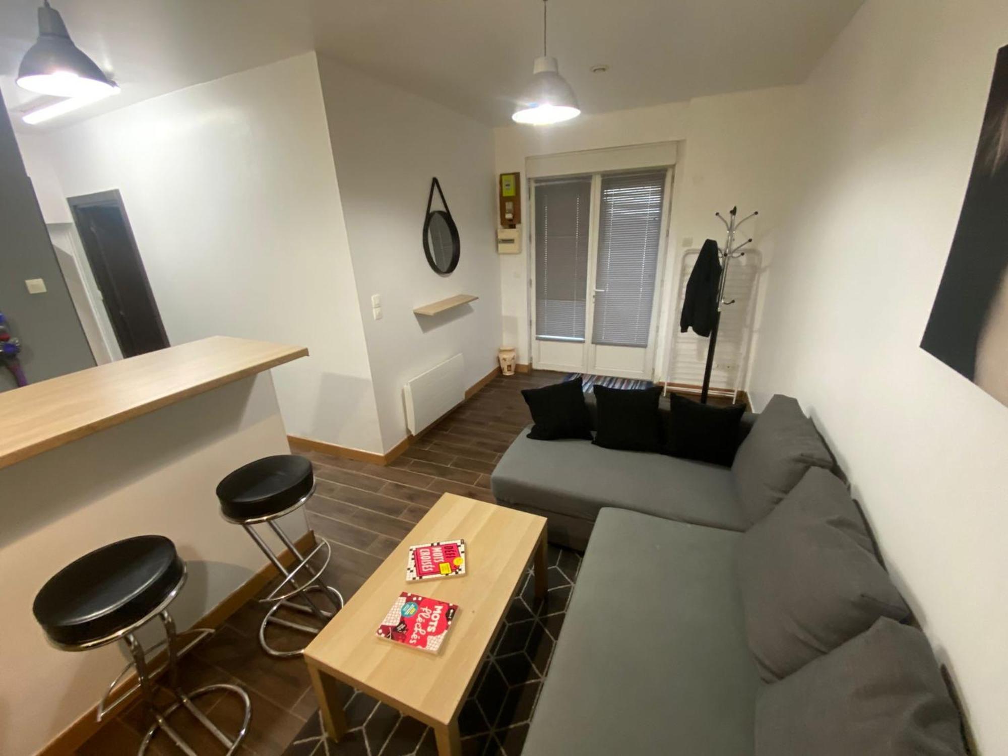 Agreable Appartement In Montmartre Paris Luaran gambar